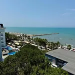 Roof Breeze