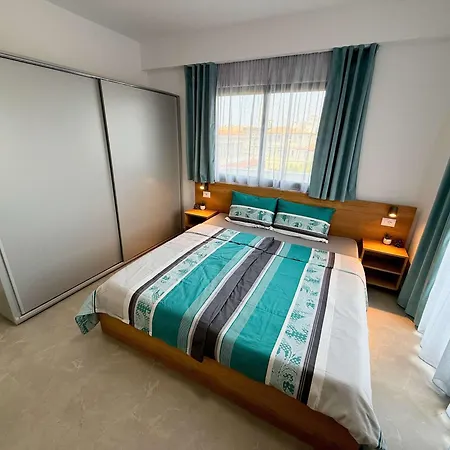 Roof Breeze * Golem (Tirana)