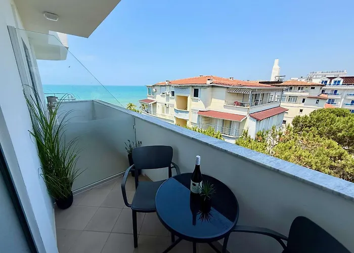 Roof Breeze Apartmán Golem (Tirana)
