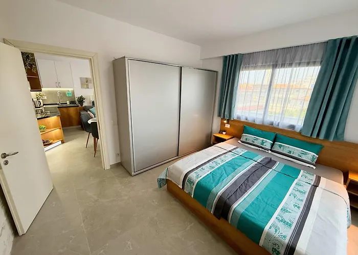 Roof Breeze * Golem (Tirana)